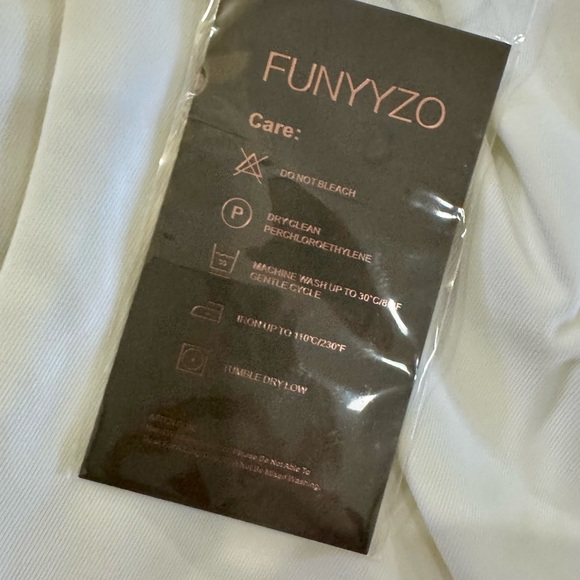 Women’s White Wide-Leg Pleated Dress Pants Short | High Waist Trousers | Size XS - Picture 4 of 10